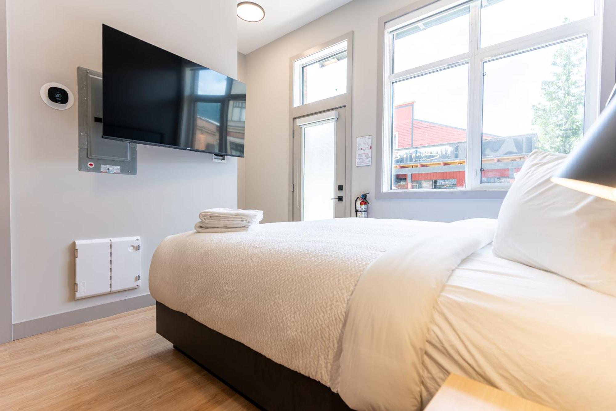Basecamp Suites Revelstoke Rum bild