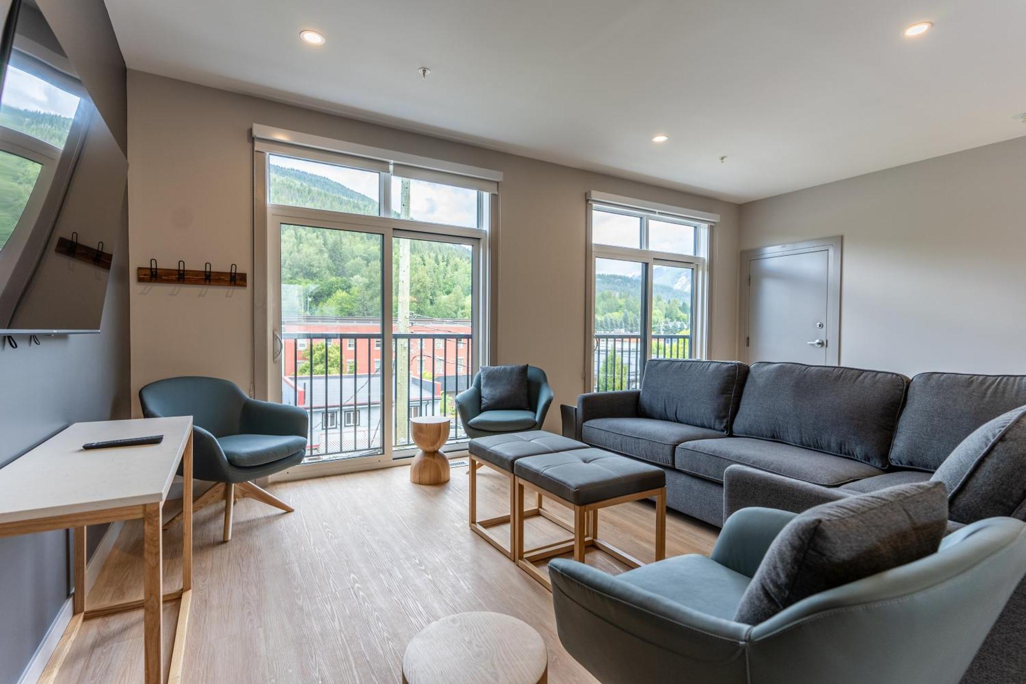 Basecamp Suites Revelstoke Exteriör bild