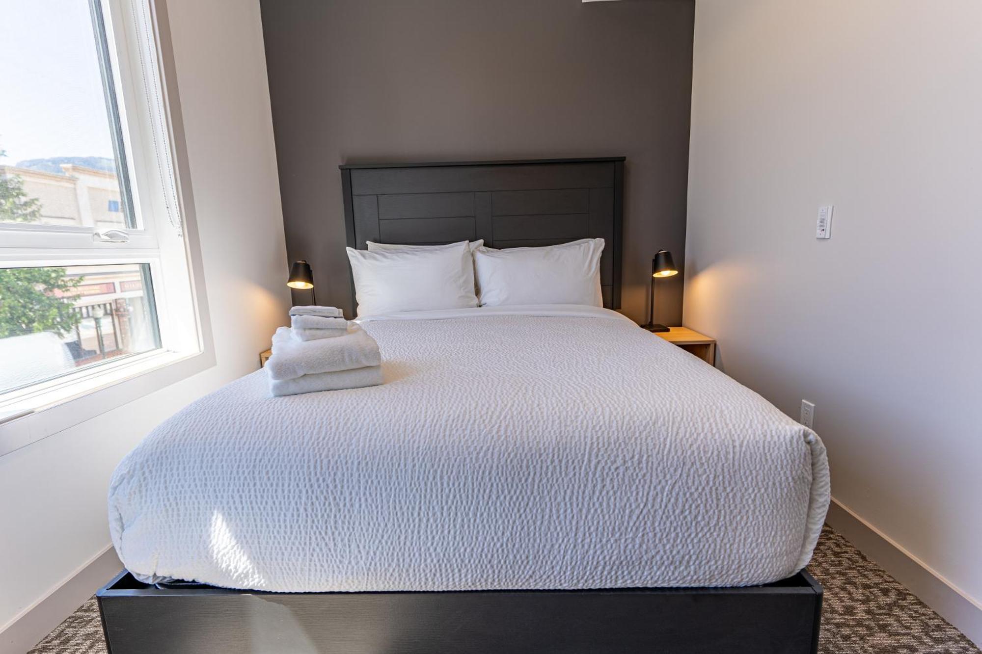 Basecamp Suites Revelstoke Rum bild
