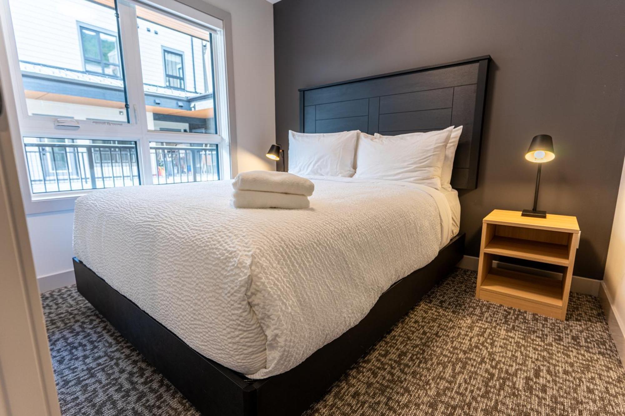 Basecamp Suites Revelstoke Rum bild